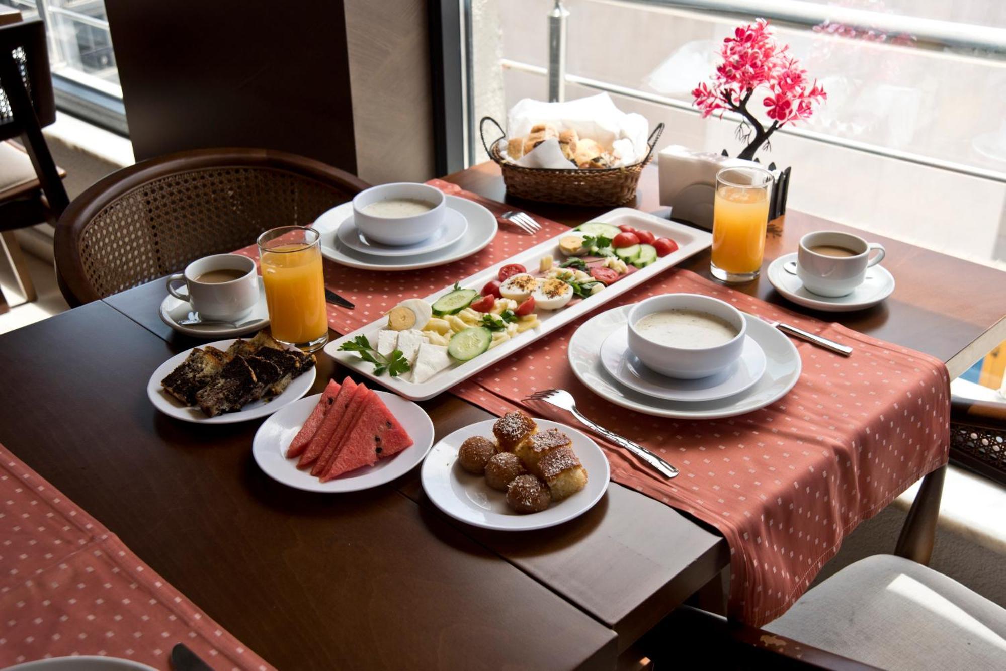 Royce Hotel Стамбул Экстерьер фото