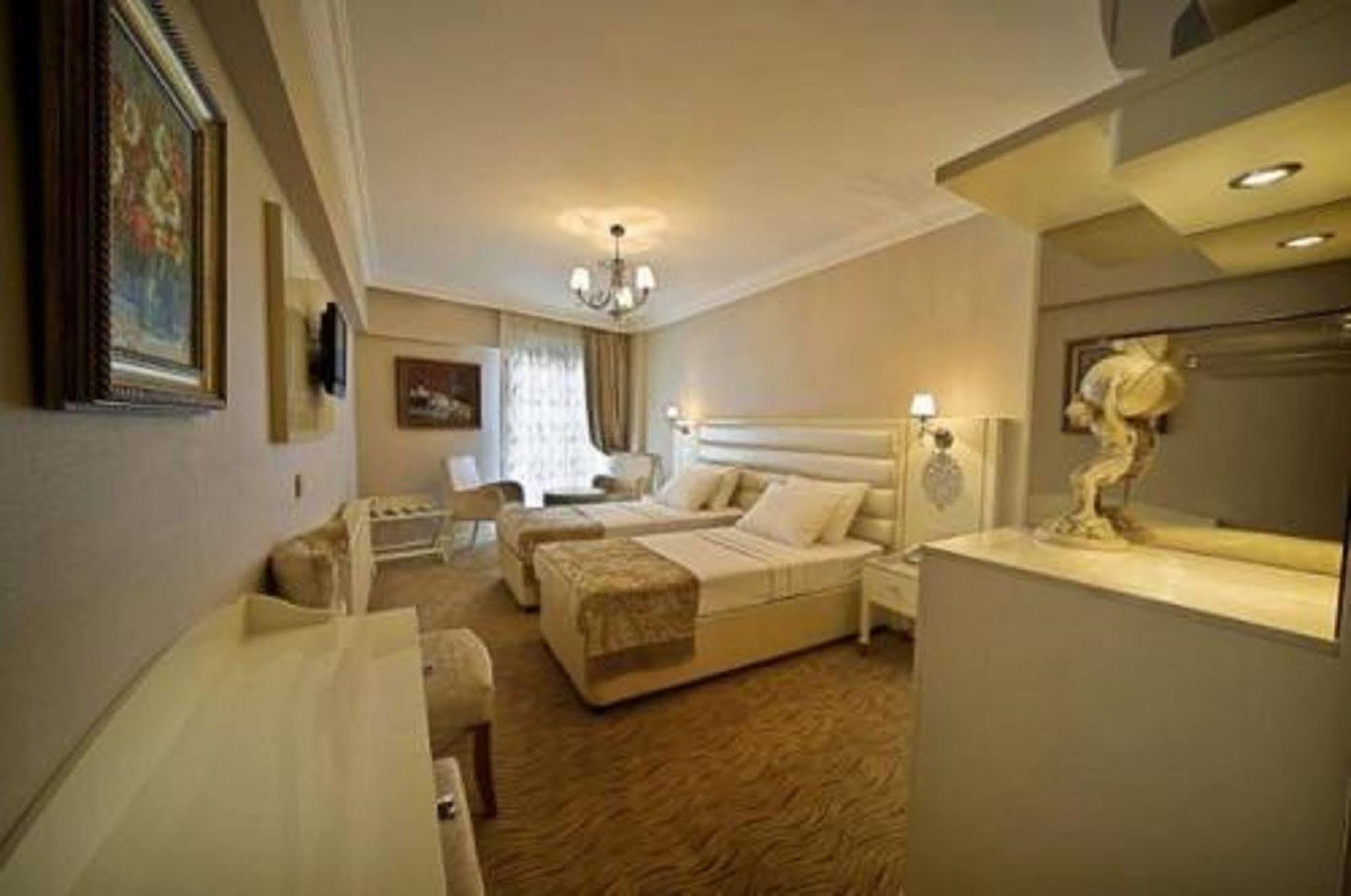 Royce Hotel Стамбул Экстерьер фото