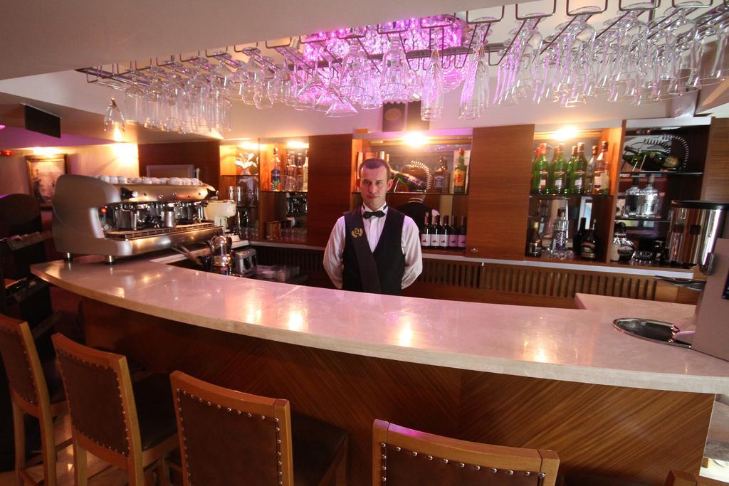 Royce Hotel Стамбул Экстерьер фото
