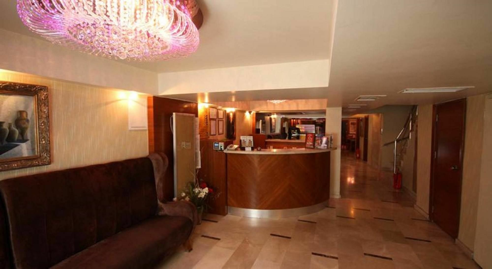 Royce Hotel Стамбул Экстерьер фото